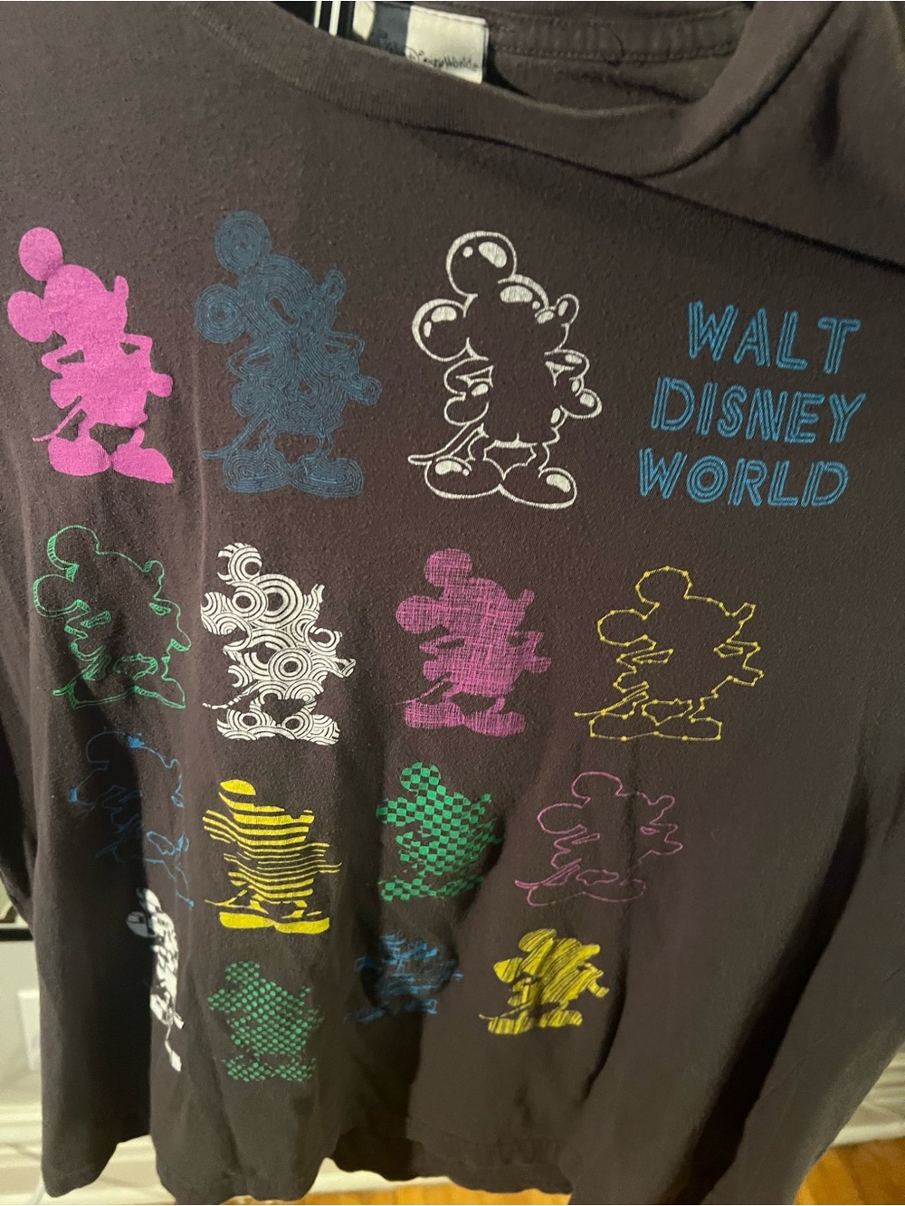 Disney WDW Adult Black Graphic Mickey Mouse T-Shirt